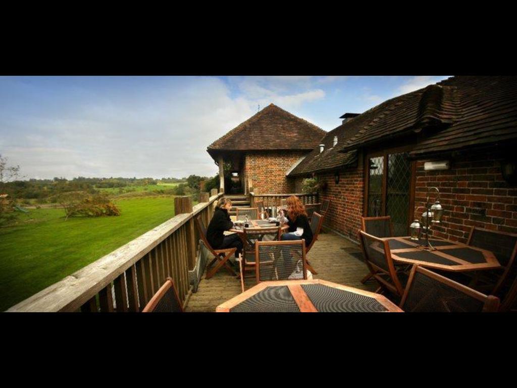 Crockstead Farm Hotel ルーズ エクステリア 写真