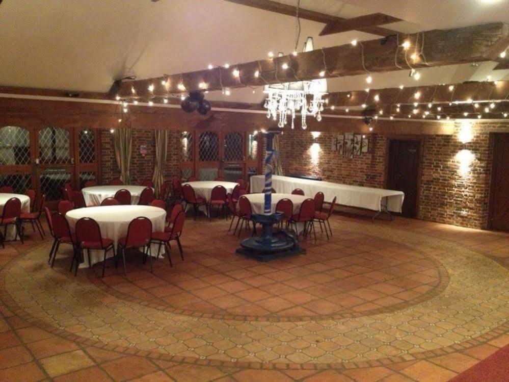 Crockstead Farm Hotel ルーズ エクステリア 写真